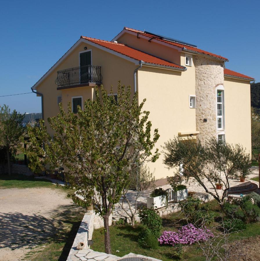 Apartments Batistic Supetarska Draga Eksteriør bilde