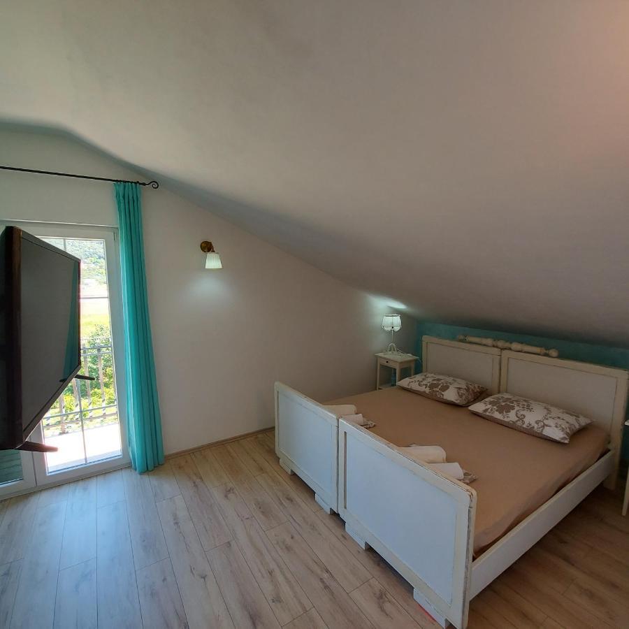 Apartments Batistic Supetarska Draga Eksteriør bilde